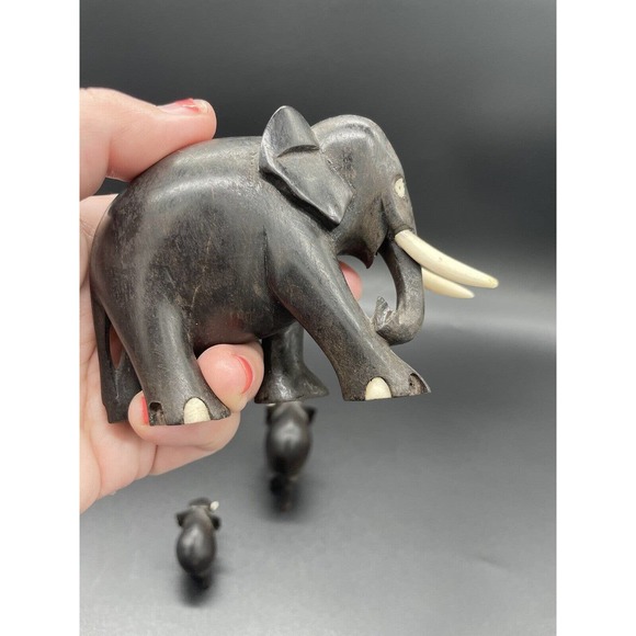Hand Carved Wooden Elephant Family Mama And Babies Set Of 3 Vintage Elephants - Picture 7 of 15